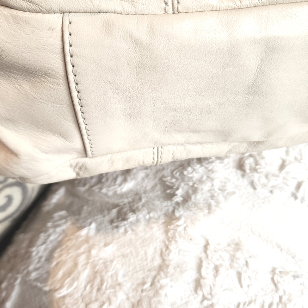 Coach Nwt Zoe East West Cream Studded Tote Bag Coach Parchment Color - Picture 3 of 8